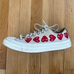 Converse Chuck Taylor All Star 70 Ox 
Comme des Garcons PLAY Multi-Heart White